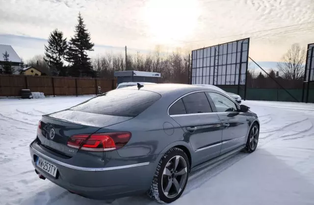 VOLKSWAGEN Passat CC 