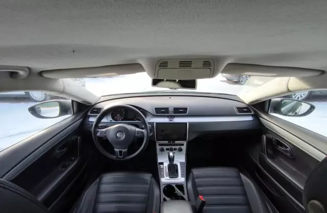 VOLKSWAGEN Passat CC 