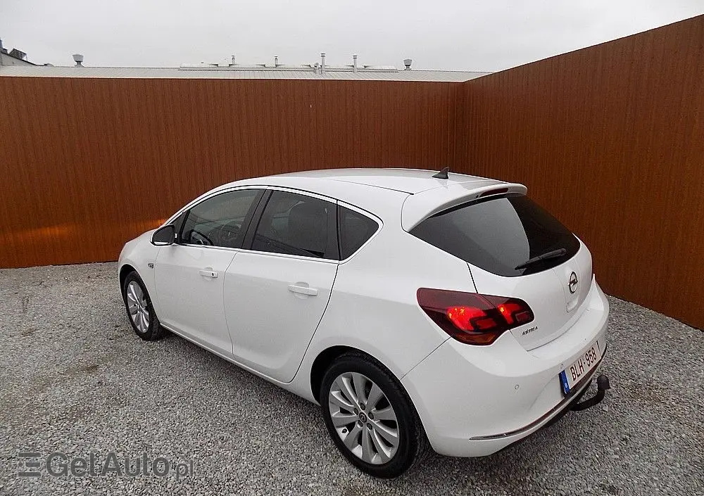 OPEL Astra 1.4 Turbo Selection