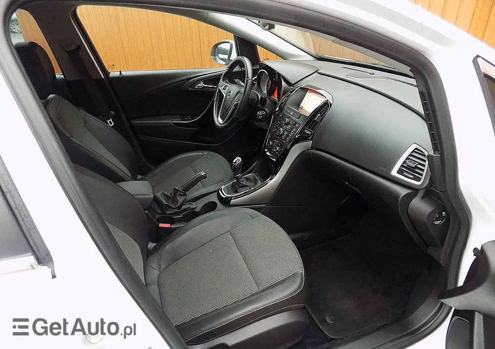 OPEL Astra 1.4 Turbo Selection