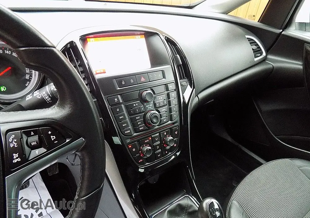 OPEL Astra 1.4 Turbo Selection