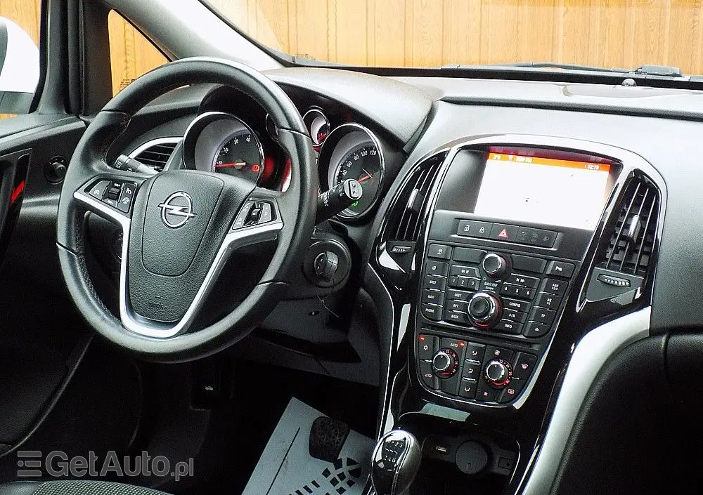 OPEL Astra 1.4 Turbo Selection