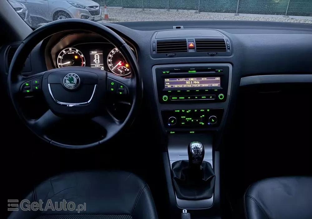 SKODA Octavia 