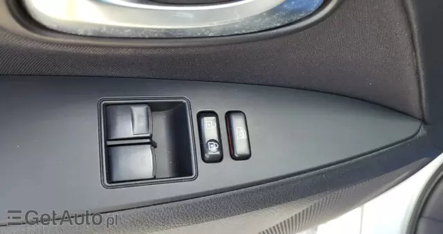 TOYOTA Avensis 1.6 D-4D Active