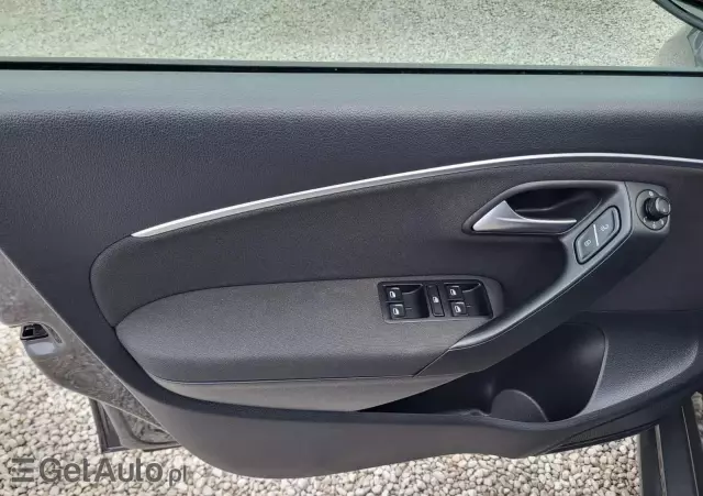 VOLKSWAGEN Polo 1.2 TSI Blue Motion Technology DSG FRESH