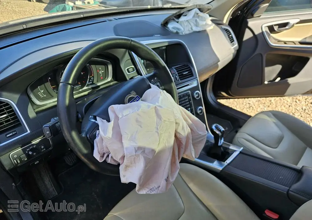 VOLVO XC 60 D4 Summum