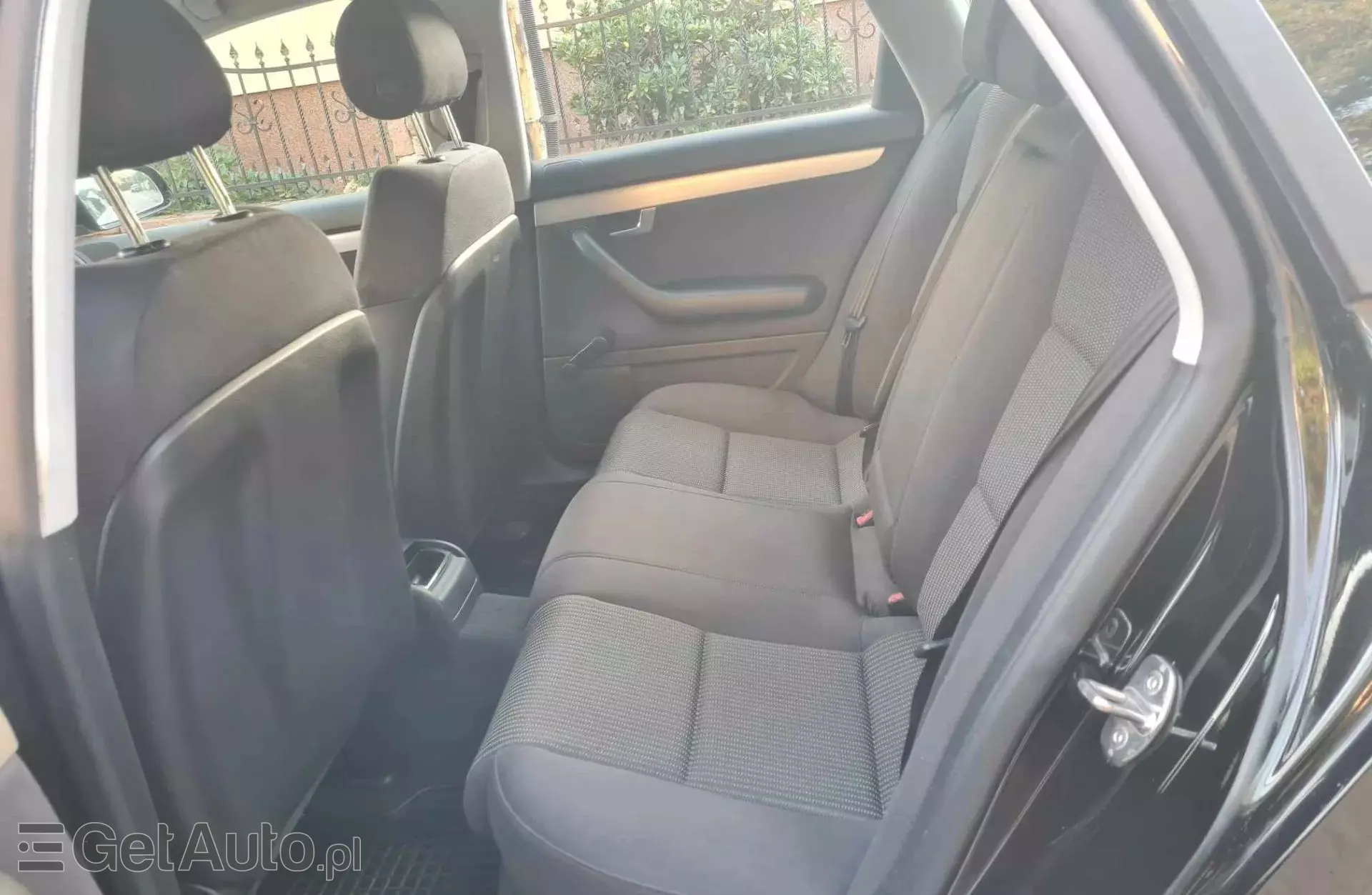 AUDI A4 1.8 T (163 KM)
