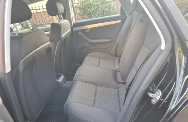 AUDI A4 1.8 T (163 KM)