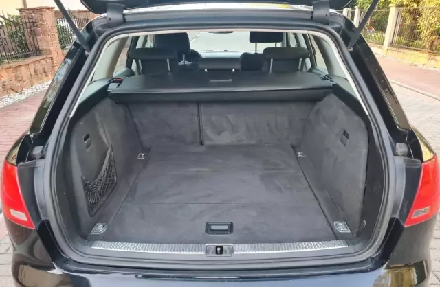 AUDI A4 1.8 T (163 KM)