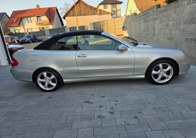 MERCEDES-BENZ CLK 