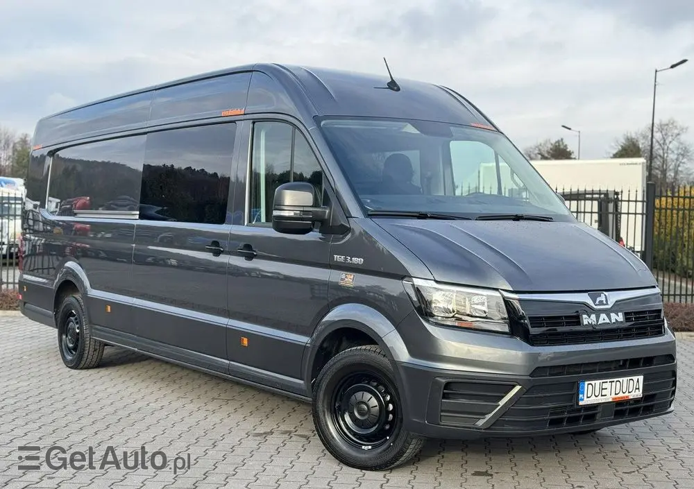 VOLKSWAGEN Crafter 