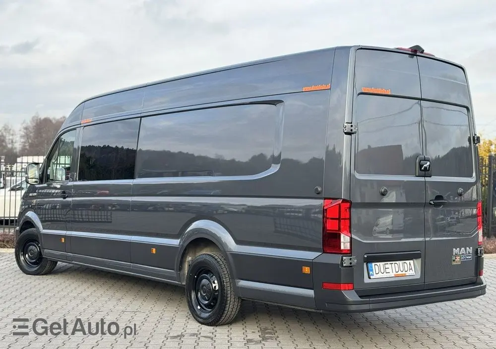 VOLKSWAGEN Crafter 