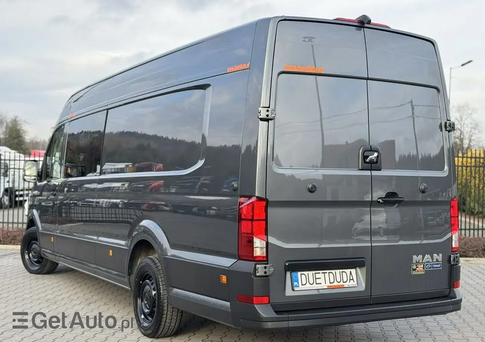 VOLKSWAGEN Crafter 
