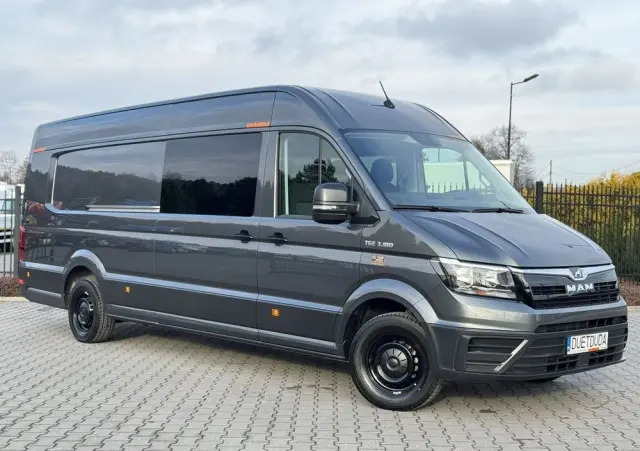 VOLKSWAGEN Crafter 