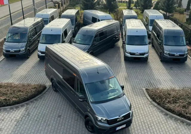 VOLKSWAGEN Crafter 