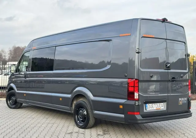 VOLKSWAGEN Crafter 