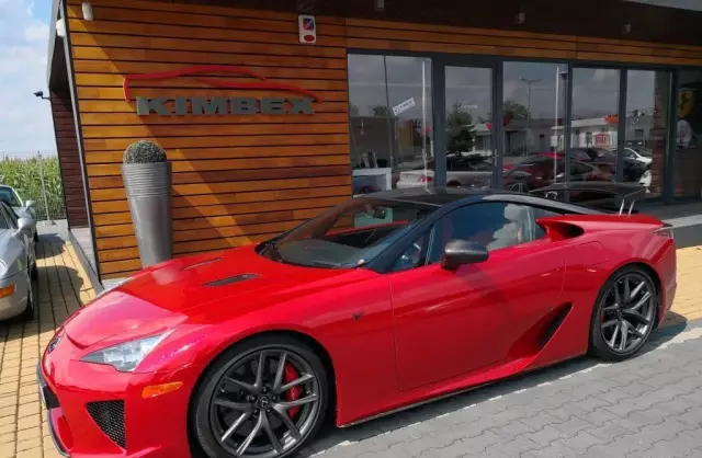 LEXUS Lfa 