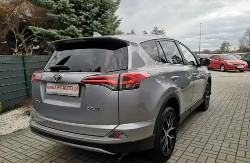 TOYOTA Rav 4 