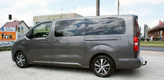 TOYOTA Proace 