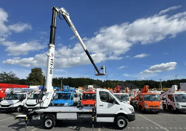 MERCEDES-BENZ Sprinter Zwyżka Podnośnik Koszowy VERSALIFT VTX-240 UDT 