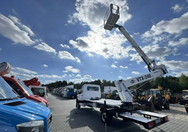 MERCEDES-BENZ Sprinter Zwyżka Podnośnik Koszowy VERSALIFT VTX-240 UDT 