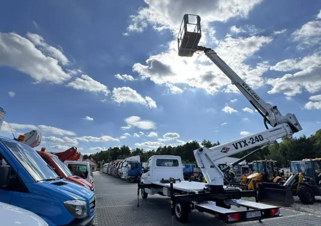MERCEDES-BENZ Sprinter Zwyżka Podnośnik Koszowy VERSALIFT VTX-240 UDT 
