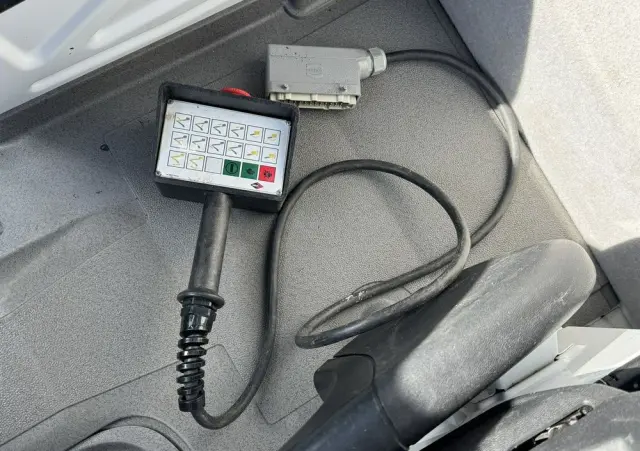 MERCEDES-BENZ Sprinter Zwyżka Podnośnik Koszowy VERSALIFT VTX-240 UDT 