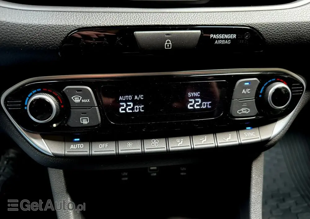 HYUNDAI I30 1.5 T-GDI 48V Smart