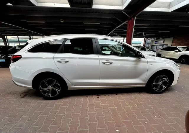 HYUNDAI I30 1.5 T-GDI 48V Smart