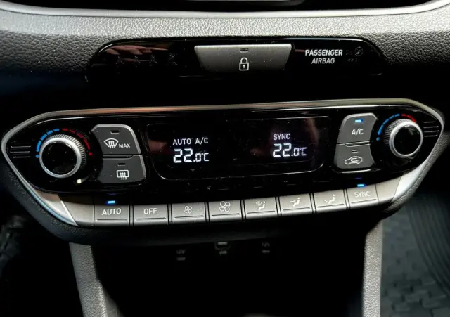 HYUNDAI I30 1.5 T-GDI 48V Smart