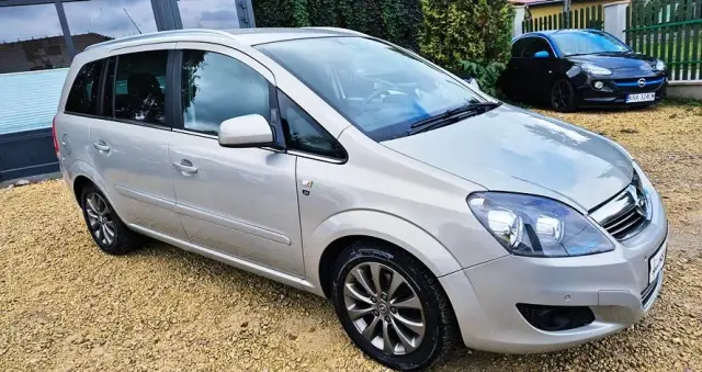 OPEL Zafira 1.8 Cosmo EasyTronic EU5