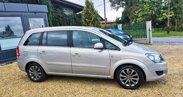 OPEL Zafira 1.8 Cosmo EasyTronic EU5