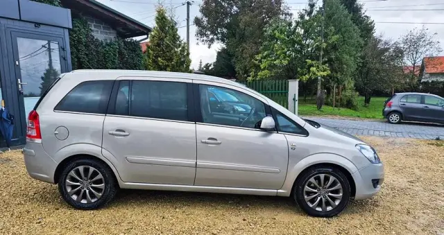 OPEL Zafira 1.8 Cosmo EasyTronic EU5