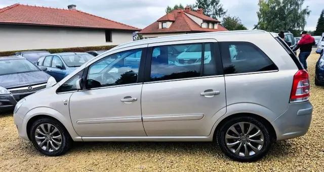 OPEL Zafira 1.8 Cosmo EasyTronic EU5