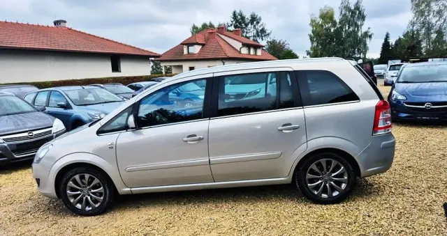 OPEL Zafira 1.8 Cosmo EasyTronic EU5