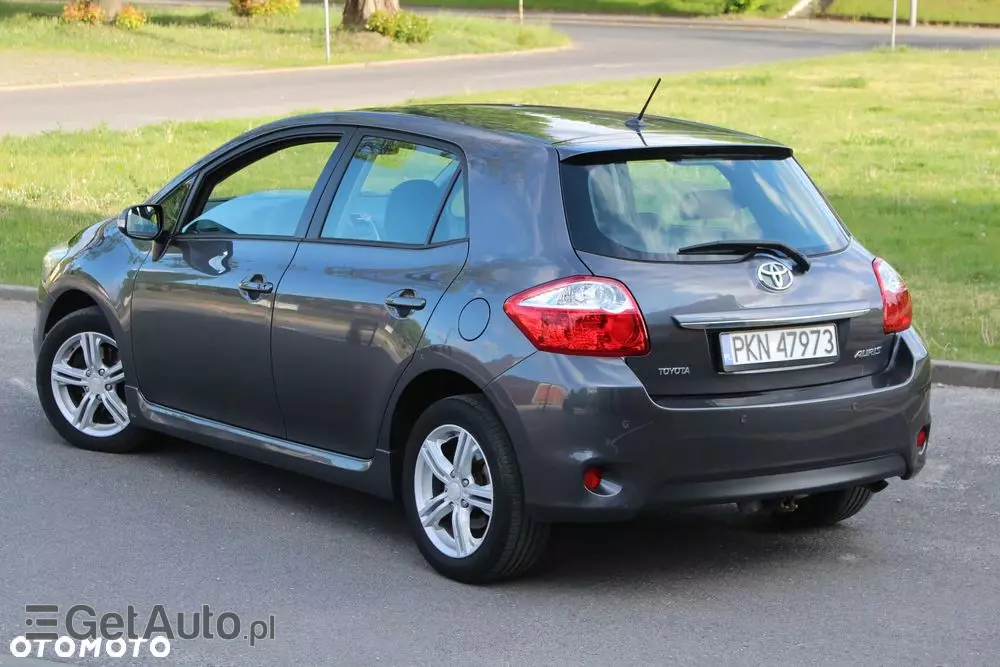 TOYOTA Auris 2.0 D-4D Premium
