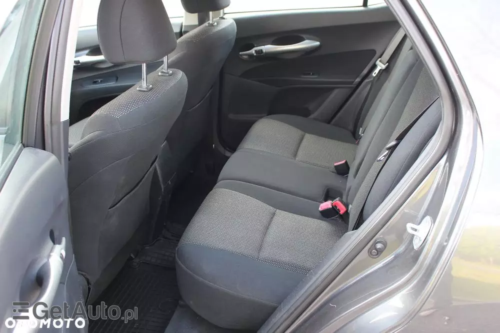 TOYOTA Auris 2.0 D-4D Premium