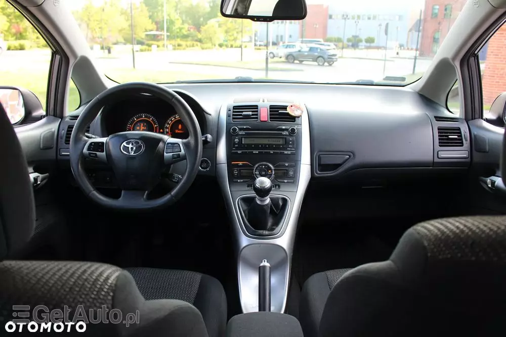 TOYOTA Auris 2.0 D-4D Premium