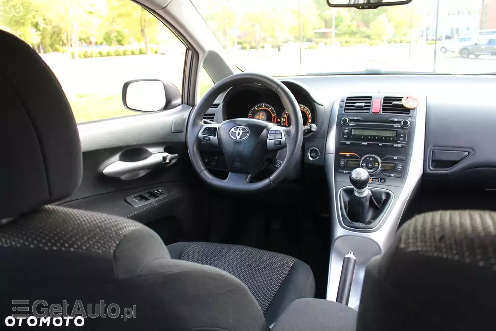 TOYOTA Auris 2.0 D-4D Premium