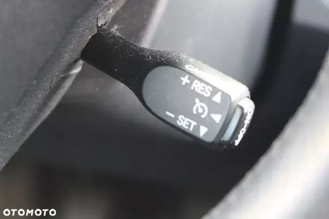 TOYOTA Auris 2.0 D-4D Premium