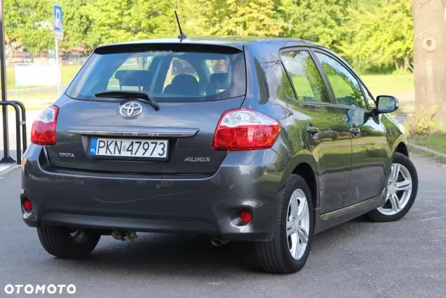 TOYOTA Auris 2.0 D-4D Premium