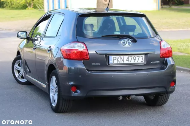 TOYOTA Auris 2.0 D-4D Premium