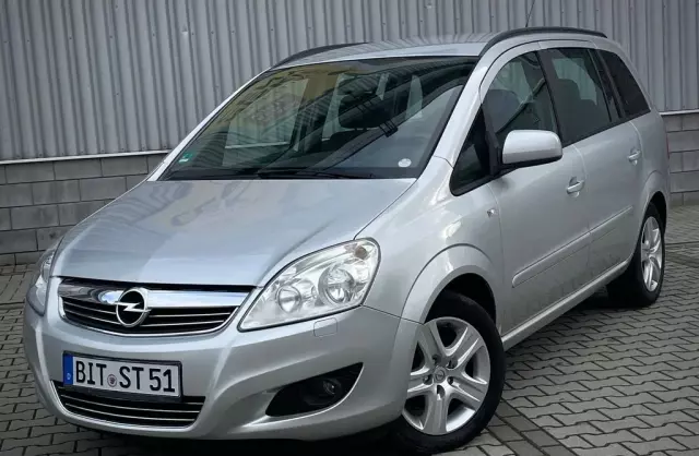 OPEL Zafira 