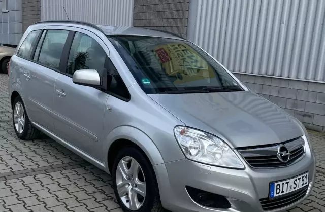 OPEL Zafira 