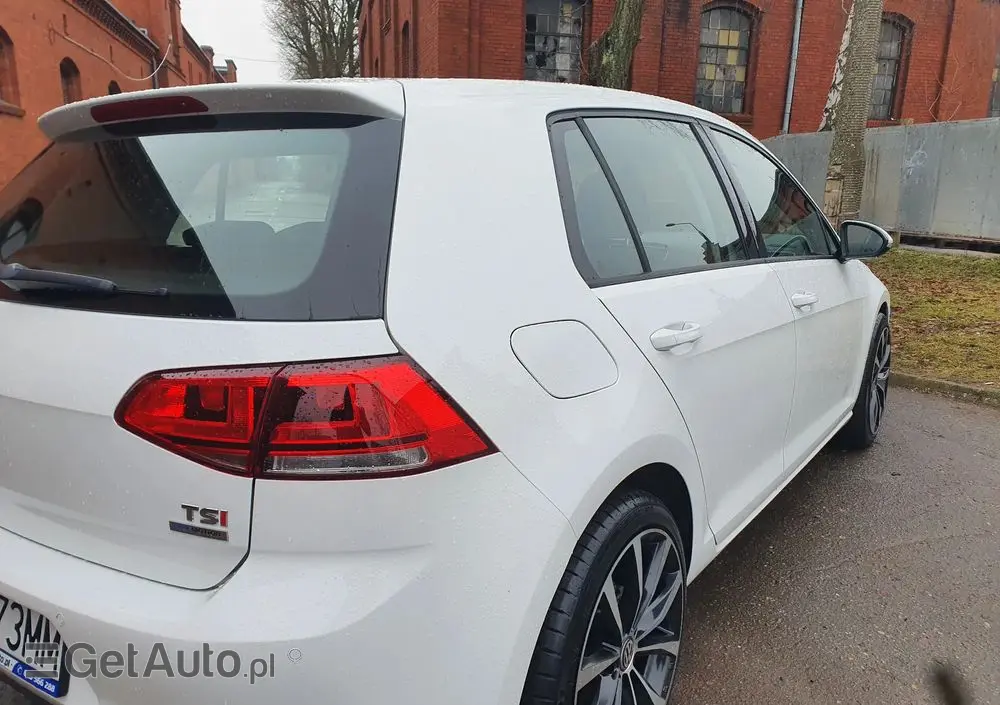 VOLKSWAGEN Golf 1.4 TSI BlueMotion Technology DSG Comfortline