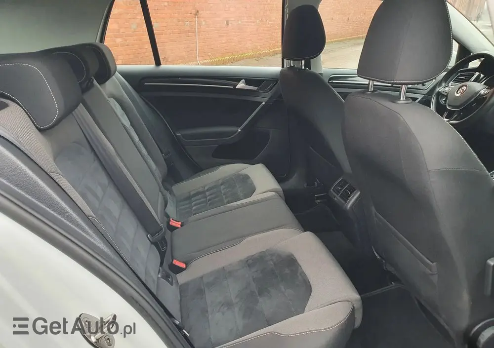 VOLKSWAGEN Golf 1.4 TSI BlueMotion Technology DSG Comfortline