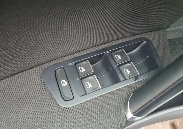 VOLKSWAGEN Golf 1.4 TSI BlueMotion Technology DSG Comfortline