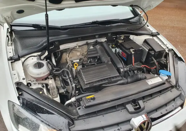 VOLKSWAGEN Golf 1.4 TSI BlueMotion Technology DSG Comfortline