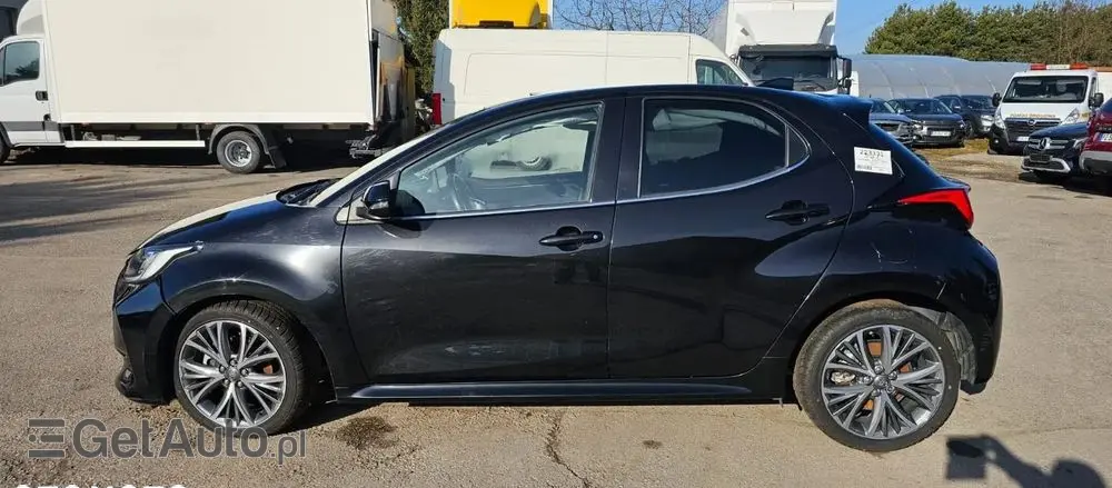TOYOTA Yaris Hybrid 1.5 VVT-i Elegant
