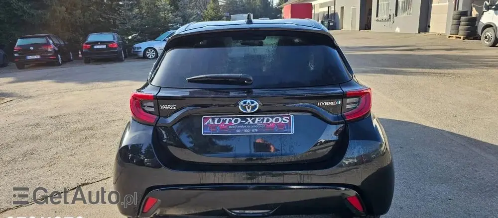TOYOTA Yaris Hybrid 1.5 VVT-i Elegant